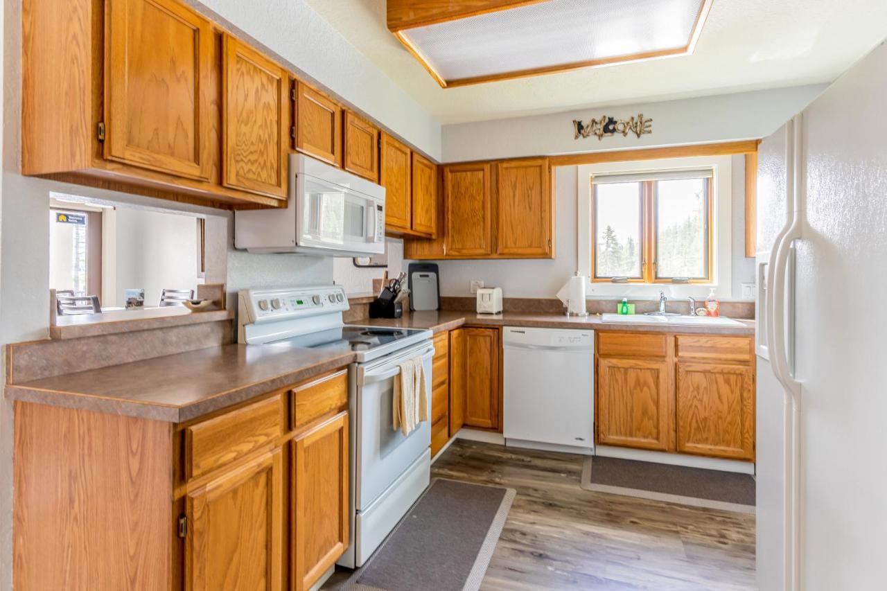 Apartamento Altitude Adjustment Whitefish Exterior foto